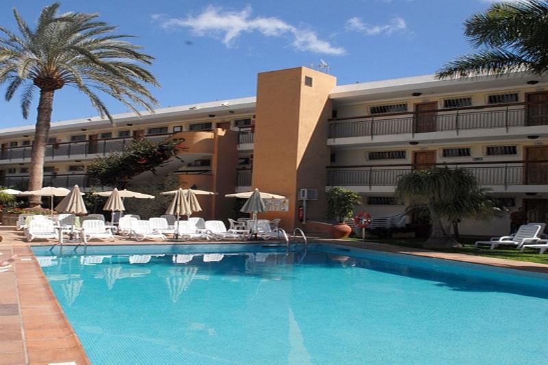 Nogalera Hotel San Bartolomé Buitenkant foto